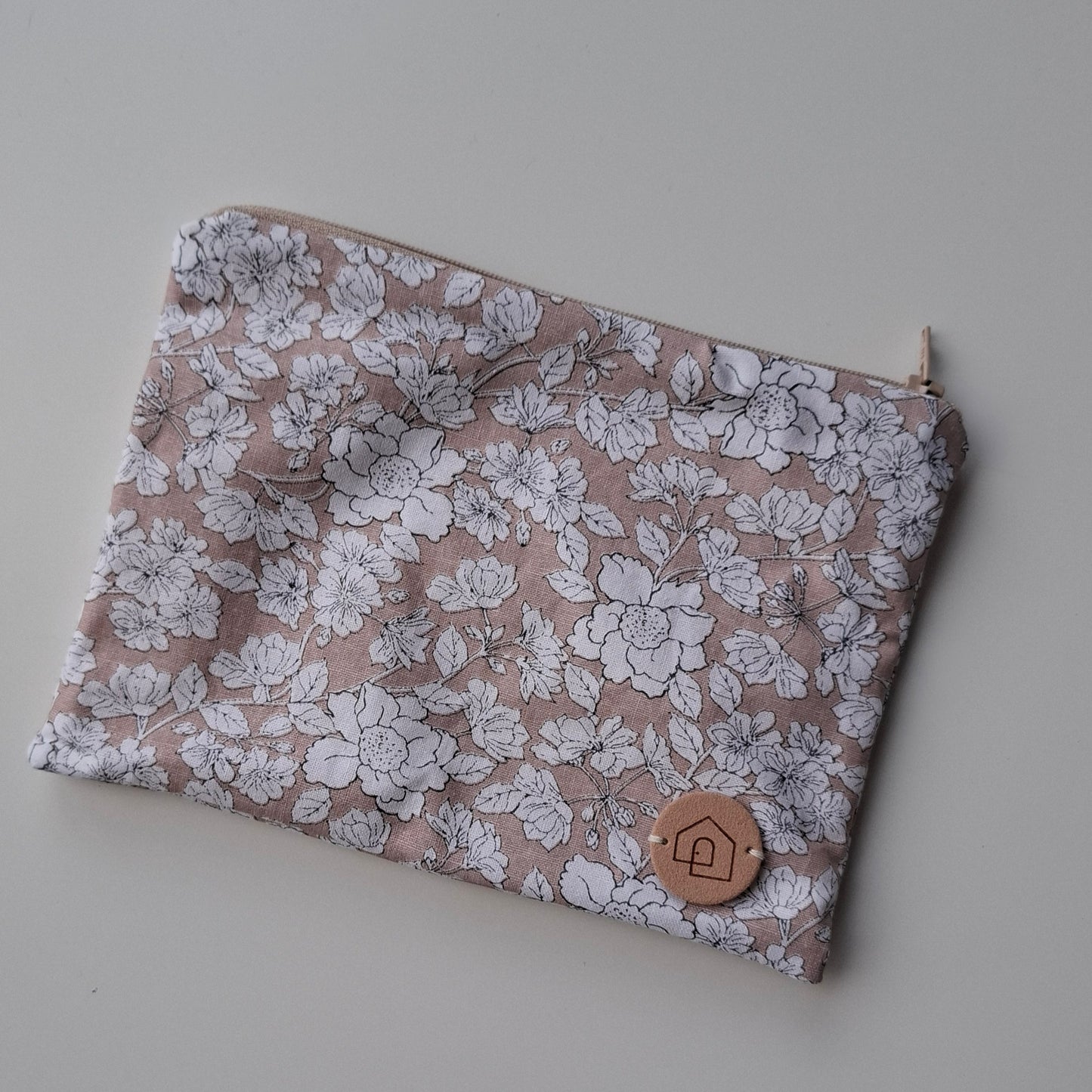 Essential Oil Pouch